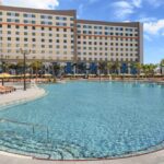 Dockside-Inn-and-Suites-Pool