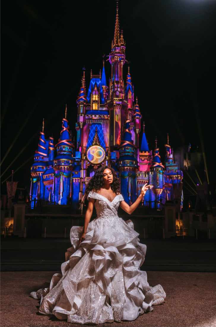 Traje de boda para casarte en Disney.