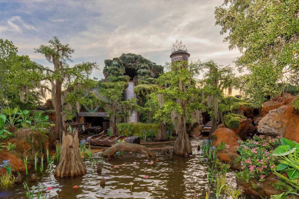 La atracción de la Princesa Tiana, en Tiana’s Bayou Adventure, abrirá  el 28 de junio de 2024 en Magic Kingdom, en Walt Disney World Resort en Florida. Estará ubicada donde mismo se encontraba la famosa Splash Mountain